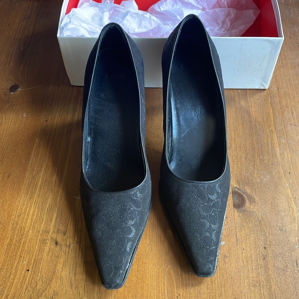 Coach Black Pumps - Gorgeous Logo Design!